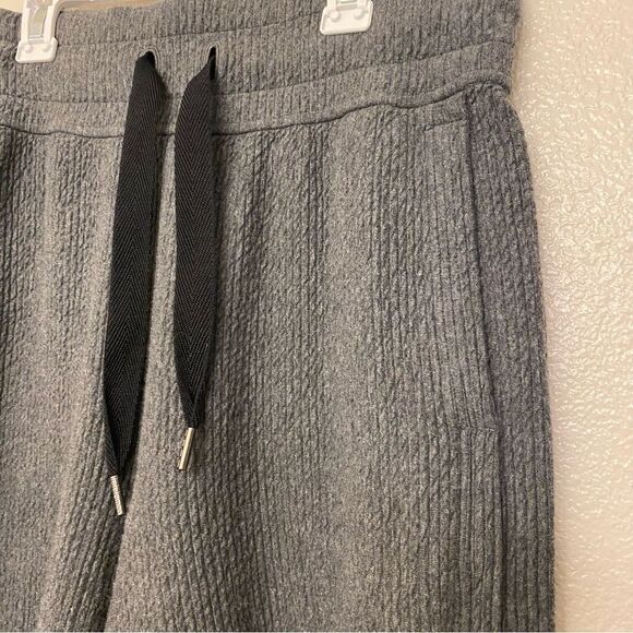 Lululemon Retreat Yourself Heathered Core Dark Grey Cropped Wide Leg Pant Size 4 - Picture 4 of 12